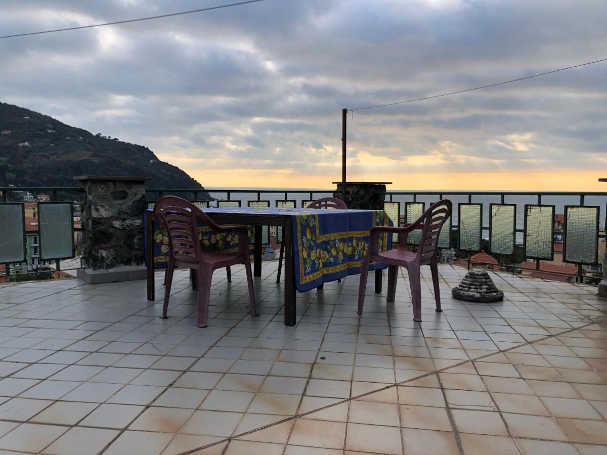Appartamento Al Castelletto Levanto Exterior foto